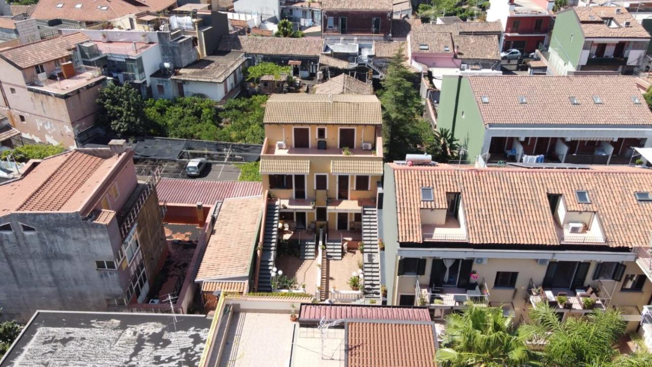 Adriana Casa Vacanze Mare Etna Sicilia อาชิเรอาเล ภายนอก รูปภาพ