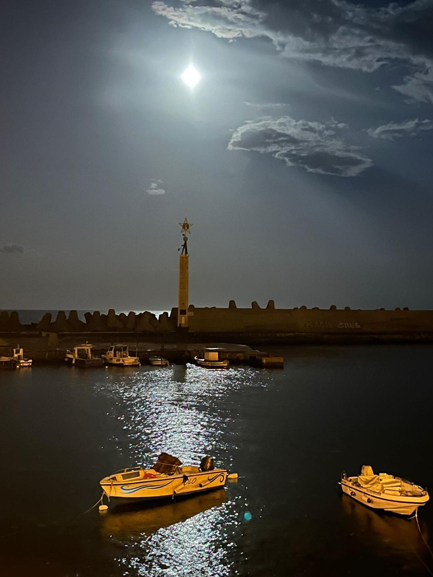 Adriana Casa Vacanze Mare Etna Sicilia อาชิเรอาเล ภายนอก รูปภาพ