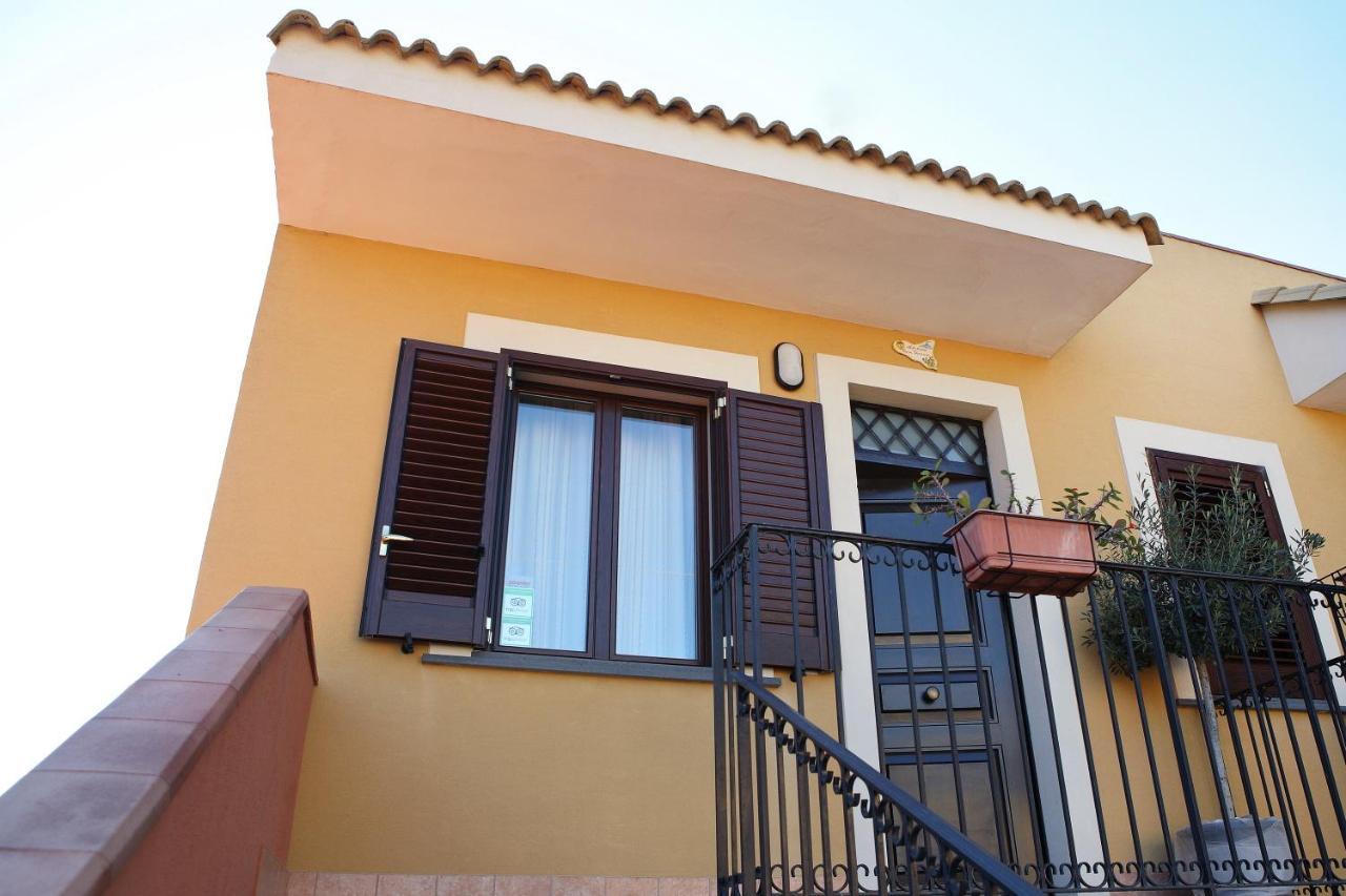 Adriana Casa Vacanze Mare Etna Sicilia อาชิเรอาเล ภายนอก รูปภาพ